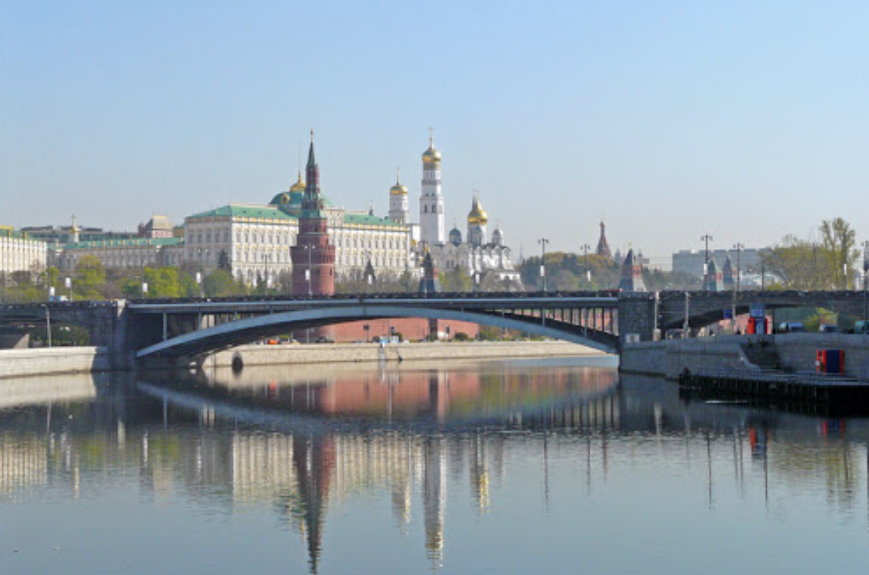 Каменный мост в Москве. Большой каменный мост через Москву-реку. Большой каменный мост, Москва, Берсеневская набережная. Большой каменный мост(1680–1858).